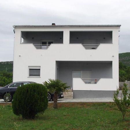 Apartmani Rudi Anic Luaran gambar